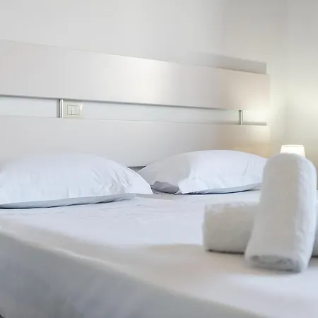 Peaceful With Views Apartment *
