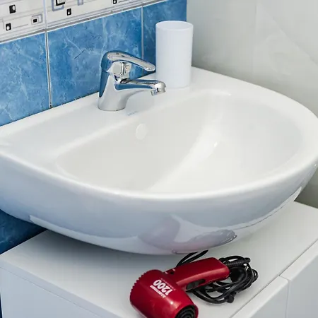 Apartamento Peaceful With Views By Pikhost Golem (Tirana)