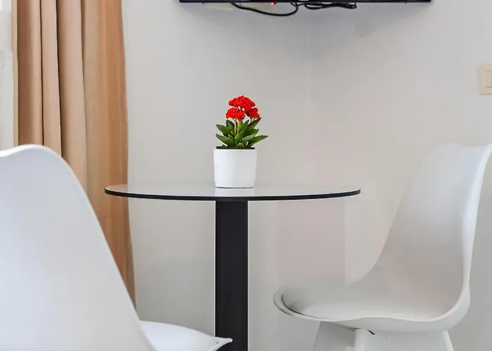 شقة Peaceful With Views By Pikhost *