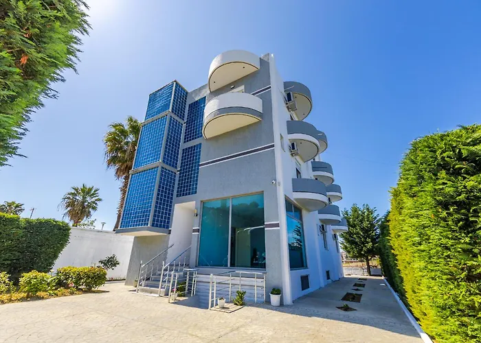 Peaceful With Views By Pikhost Apartment Golem (Tirana)